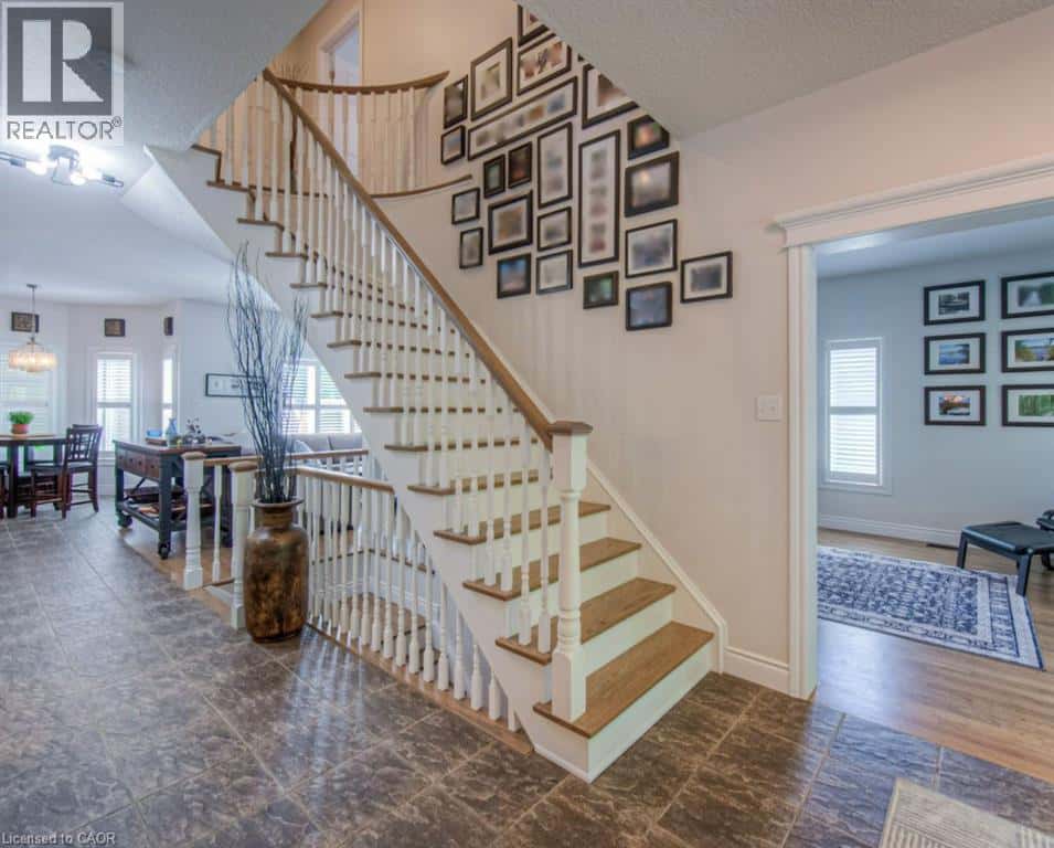 177 OLD MAPLE Boulevard — Rockwood, Ontario - Photo 5 of 48