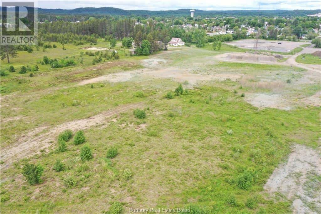 375 Queensway Avenue — Espanola, Ontario - Photo 4 of 6