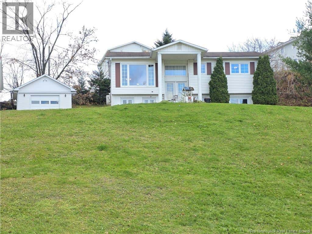 219 Victoria Street — Grand Falls, New Brunswick - Photo 4 of 49