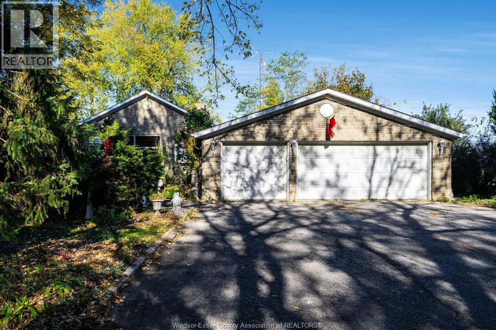 3020 St. Clair ROAD — Stoney Point, Ontario - Photo 2 of 50