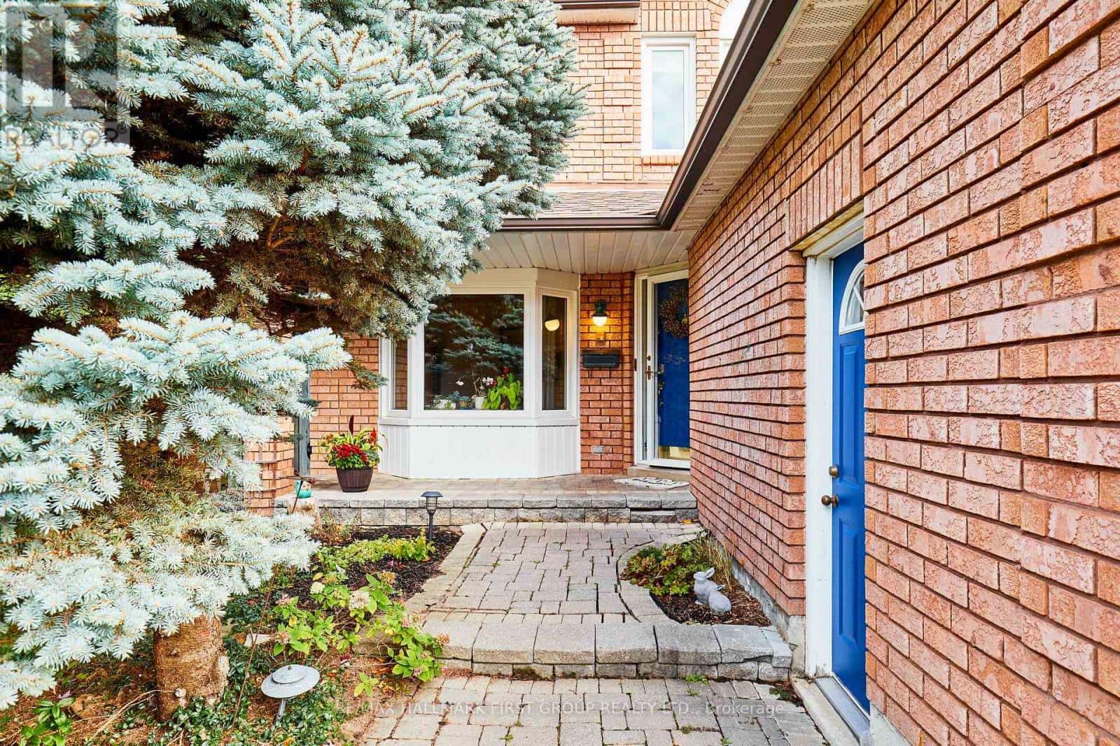 1618 BAGGINS STREET — Pickering (Brock Ridge), Ontario - Photo 2 of 39