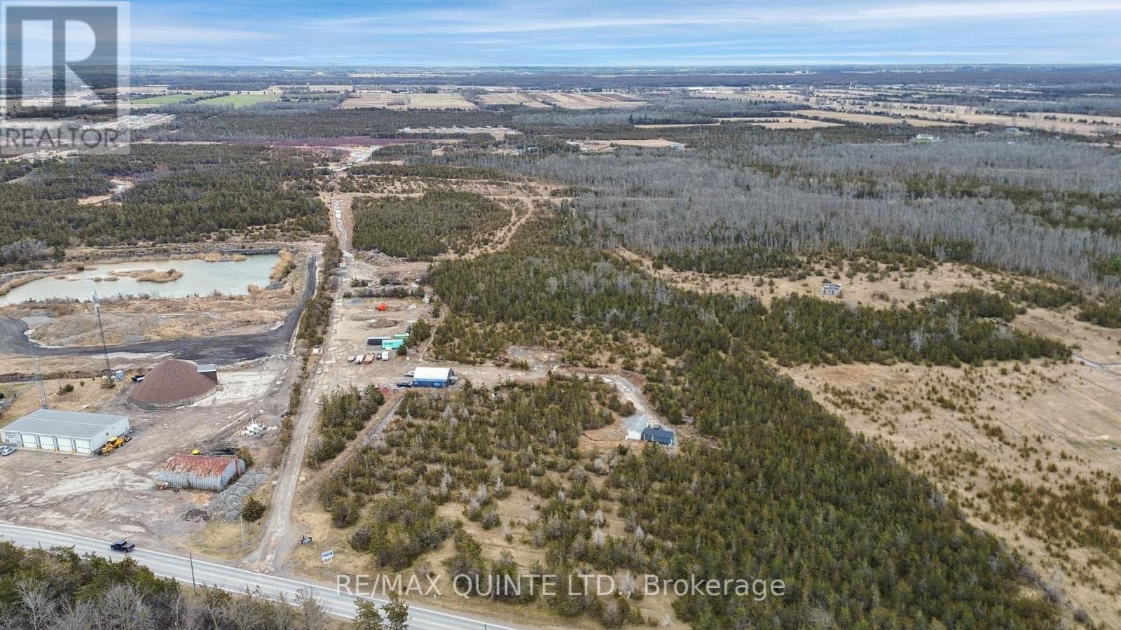 55 COUNTY ROAD 14 — Prince Edward County (Sophiasburg Ward), Ontario - Main photo