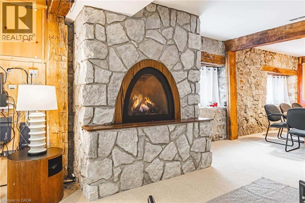 110 FREELTON Road — Flamborough, Ontario - Photo 5 of 43