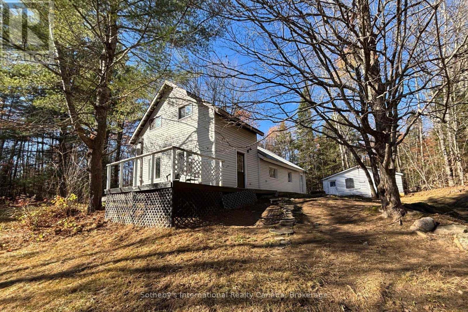 240 BRITANNIA ROAD — Huntsville (Brunel), Ontario - Photo 2 of 34