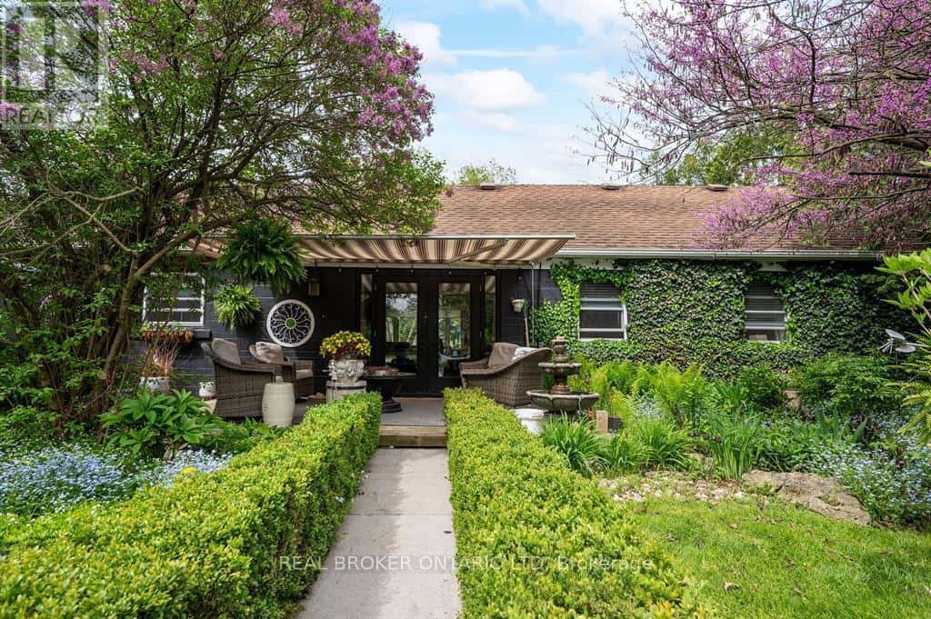 514 UPPER QUEEN STREET — London South (South R), Ontario - Photo 3 of 39