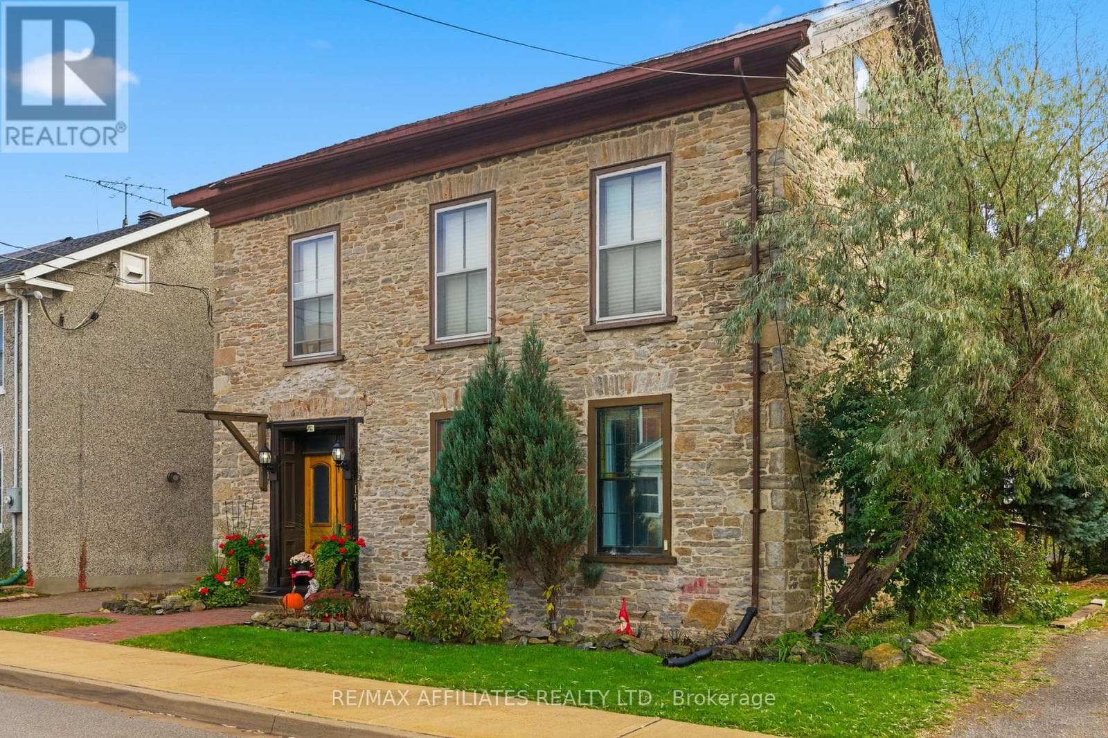 151 HENRY STREET E — Prescott, Ontario - Main photo