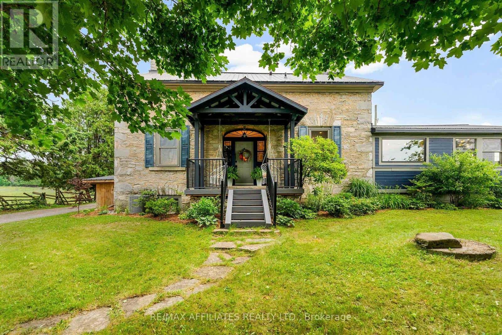 1415 SHERIDAN RAPIDS ROAD — Lanark Highlands, Ontario - Photo 3 of 48