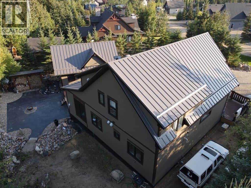 7, 13417 TWP RD 752A — High Prairie, Alberta - Photo 2 of 48