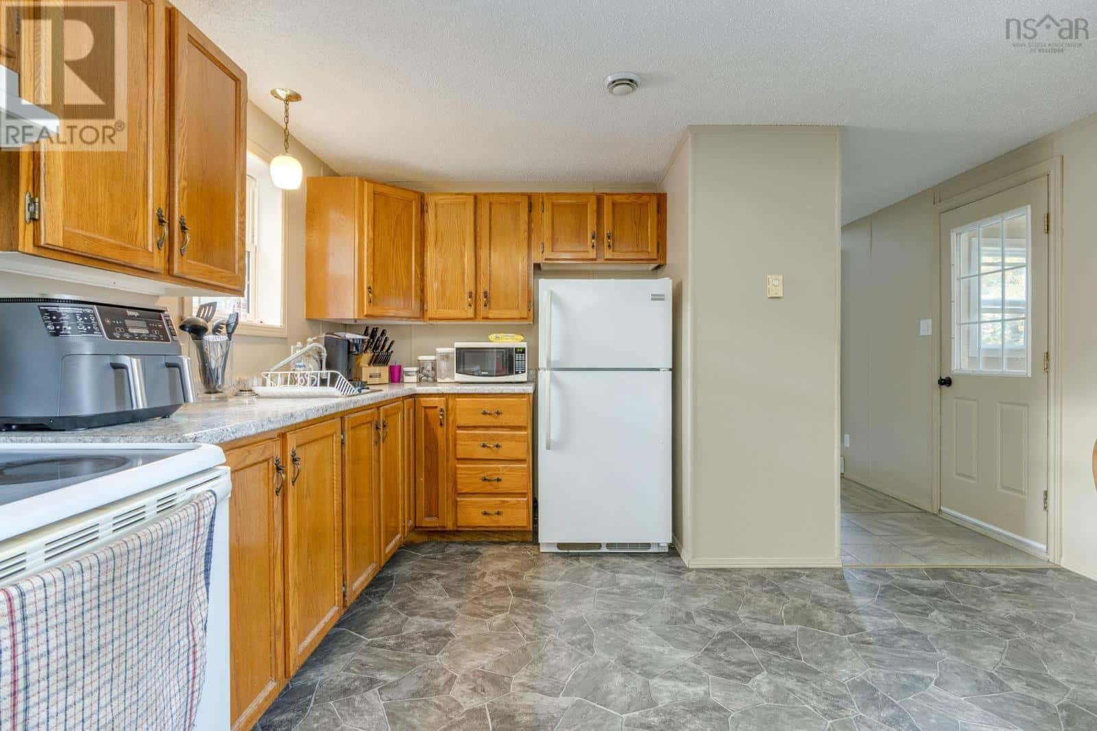 94 Commission Street — Sandy Point, Nova Scotia - Photo 5 of 22