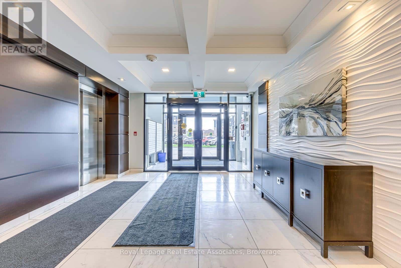 309 - 630 SAUVE STREET — Milton (BE Beaty), Ontario - Photo 2 of 21