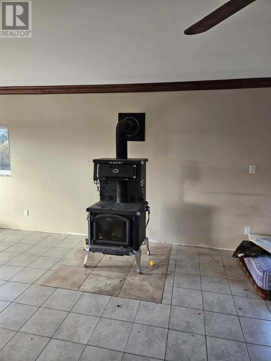 210 Braniff RD — Bruce Mines, Ontario - Photo 4 of 26