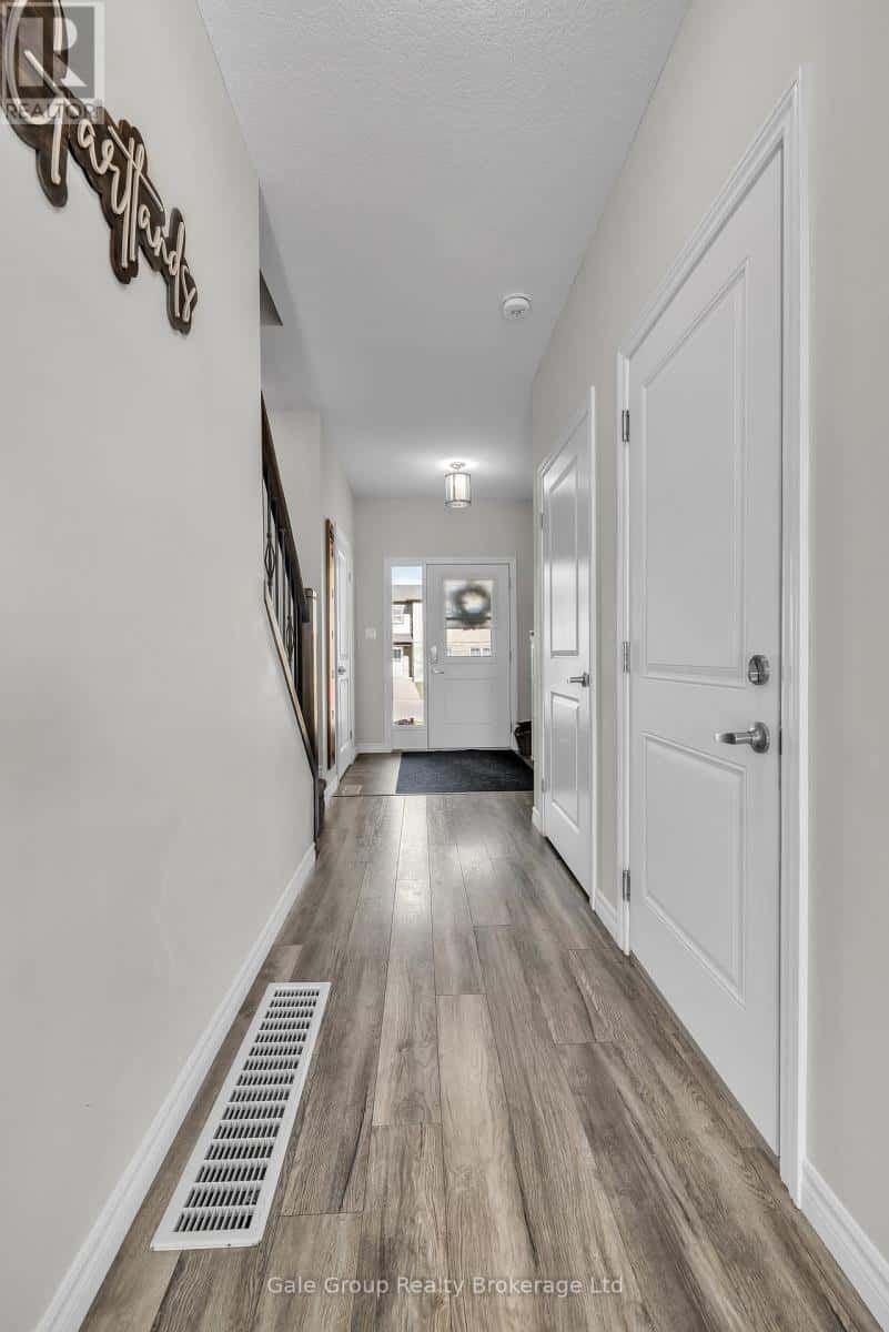 5 KENDELL LANE — Ingersoll (Ingersoll - North), Ontario - Photo 2 of 29