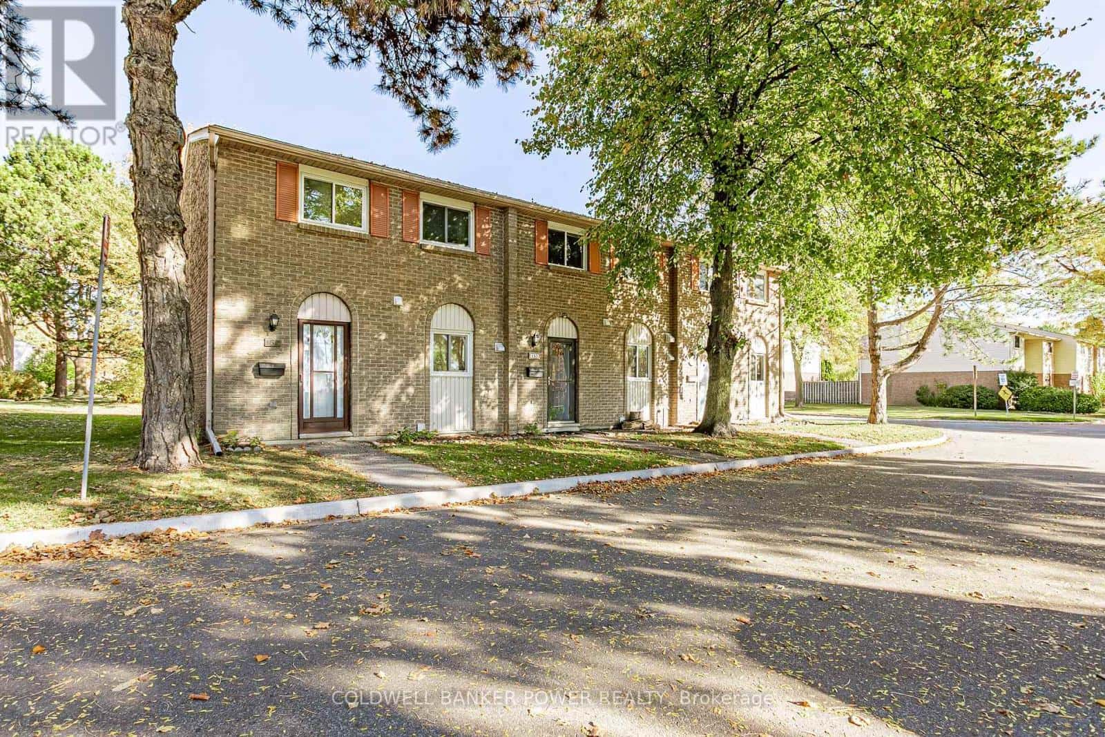 154 - 166 SOUTHDALE ROAD W — London South (South O), Ontario - Photo 2 of 25