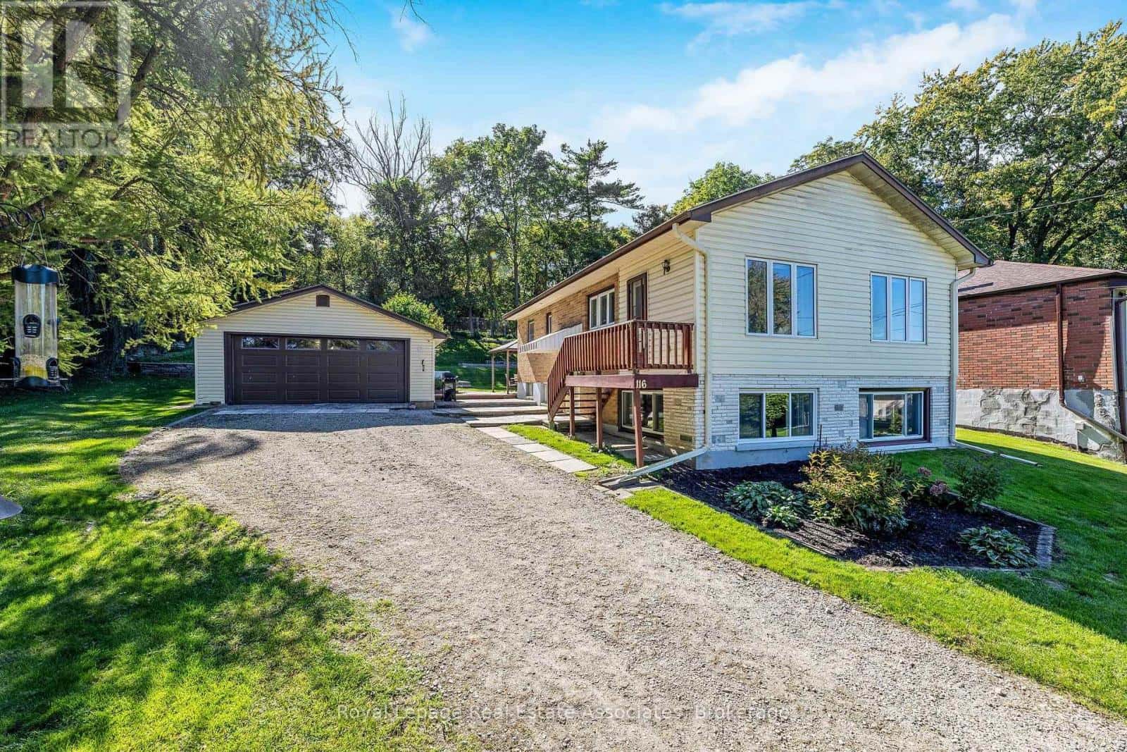 116 PARK STREET E — Halton Hills (Glen Williams), Ontario - Photo 4 of 12