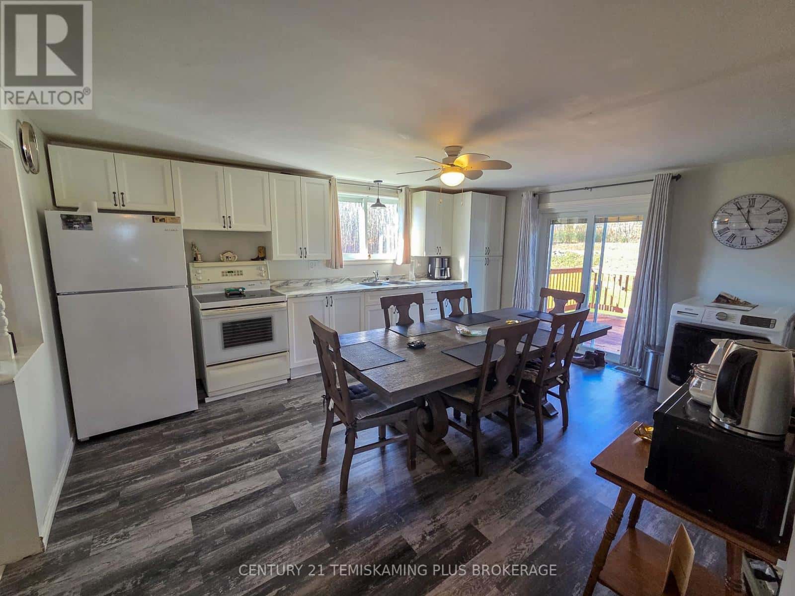 374886 11B HIGHWAY — Cobalt, Ontario - Photo 4 of 34