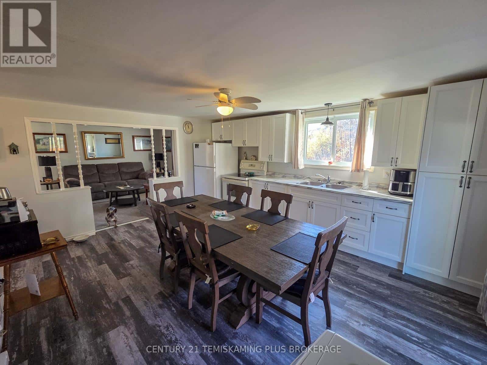 374886 11B HIGHWAY — Cobalt, Ontario - Photo 5 of 34