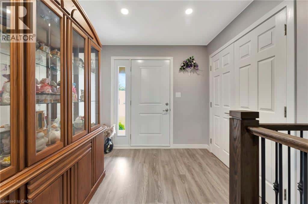 12 ALBERT Street — Langton, Ontario - Photo 4 of 47