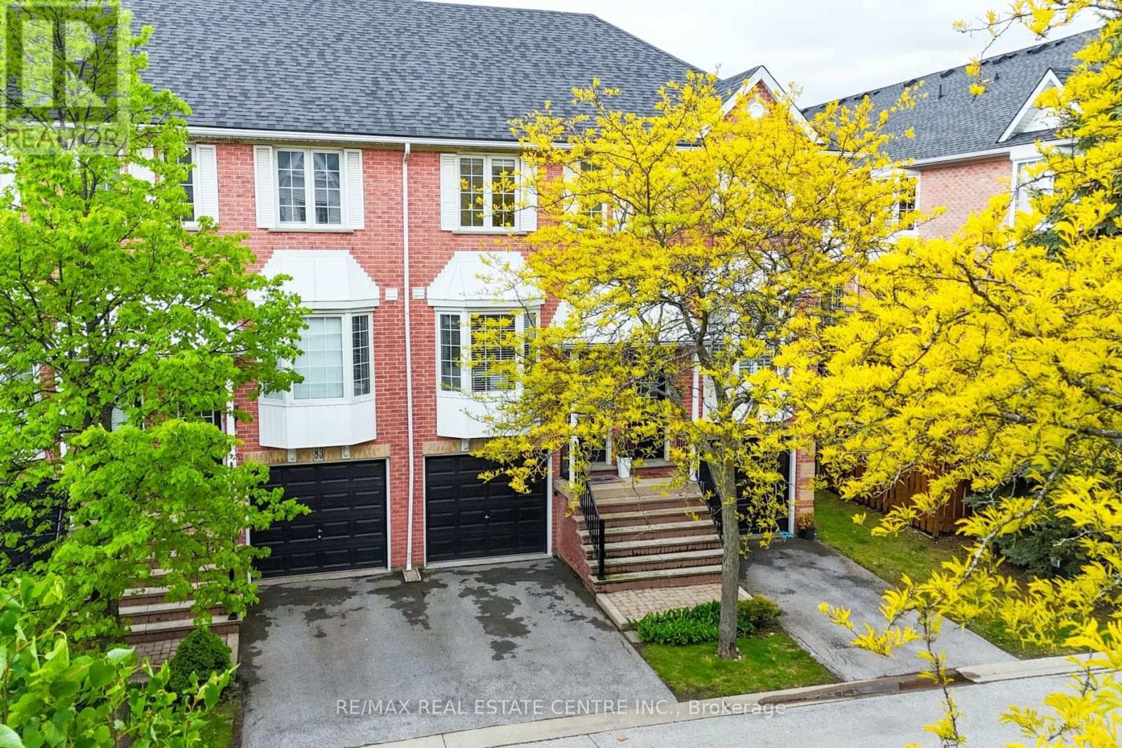 82 - 3480 UPPER MIDDLE ROAD — Burlington (Palmer), Ontario - Main photo