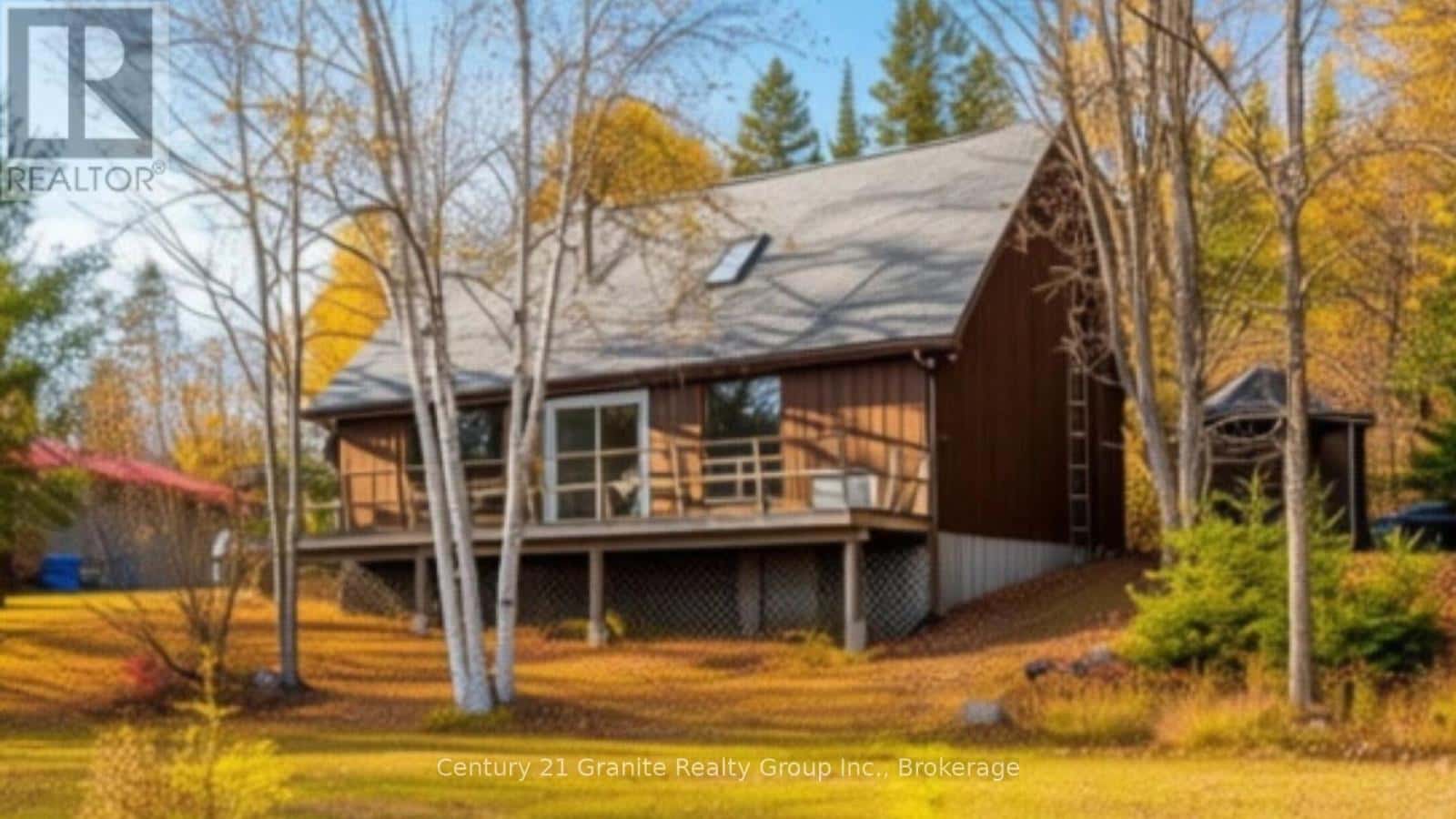 1070 GLAMORGAN ROAD — Highlands East (Glamorgan), Ontario - Photo 2 of 46