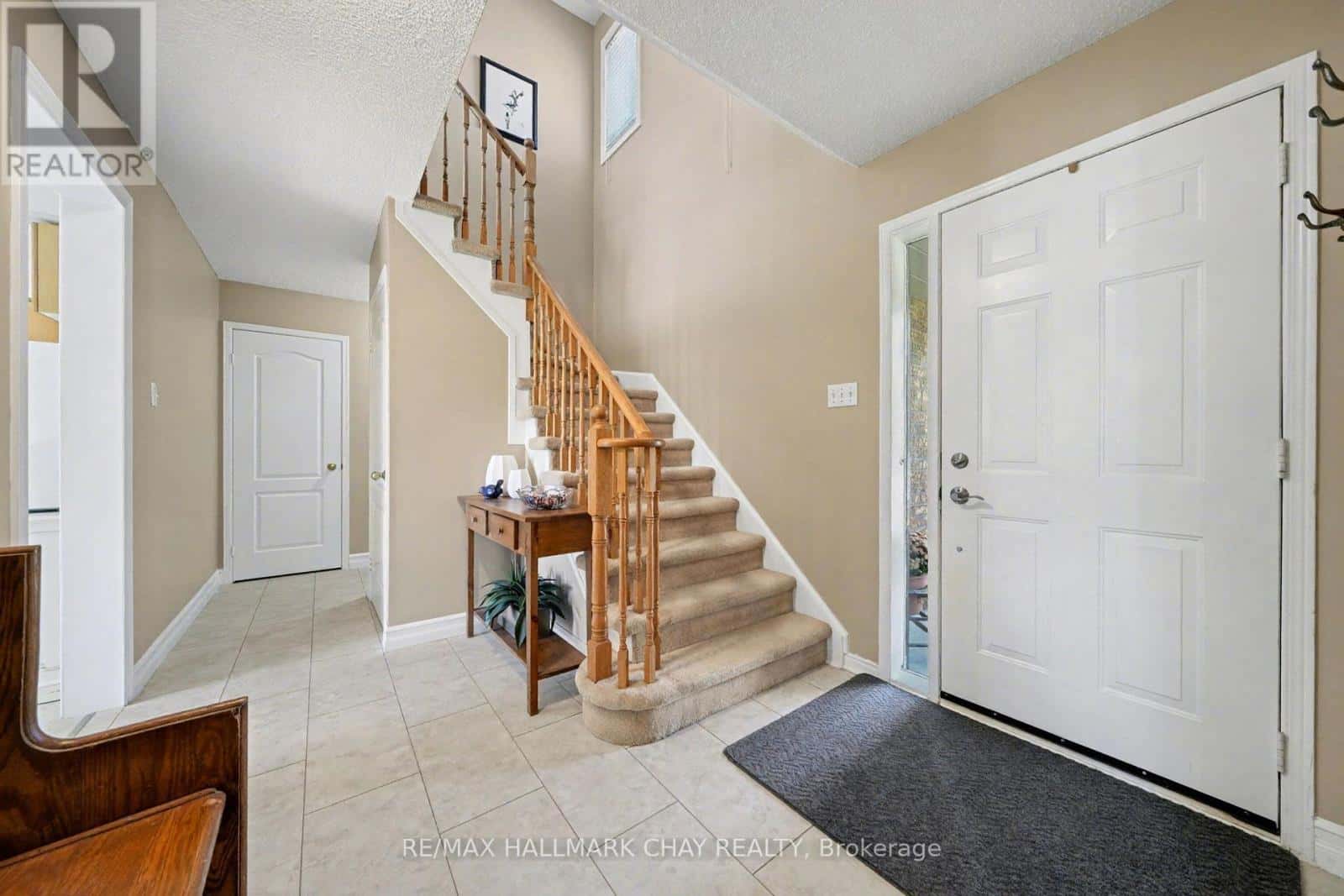 29 DANIELE AVENUE N — New Tecumseth (Beeton), Ontario - Photo 5 of 44