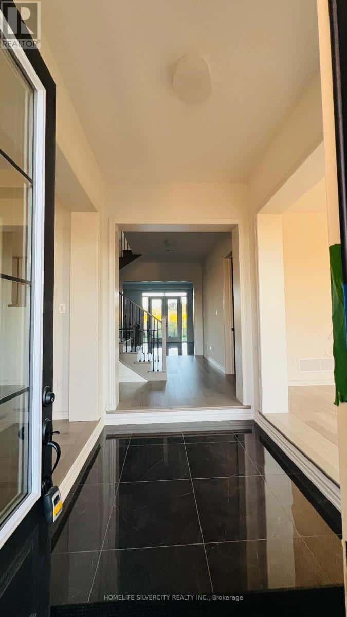 23 MARIGOLD BOULEVARD E — Adjala-Tosorontio (Colgan), Ontario - Photo 3 of 5