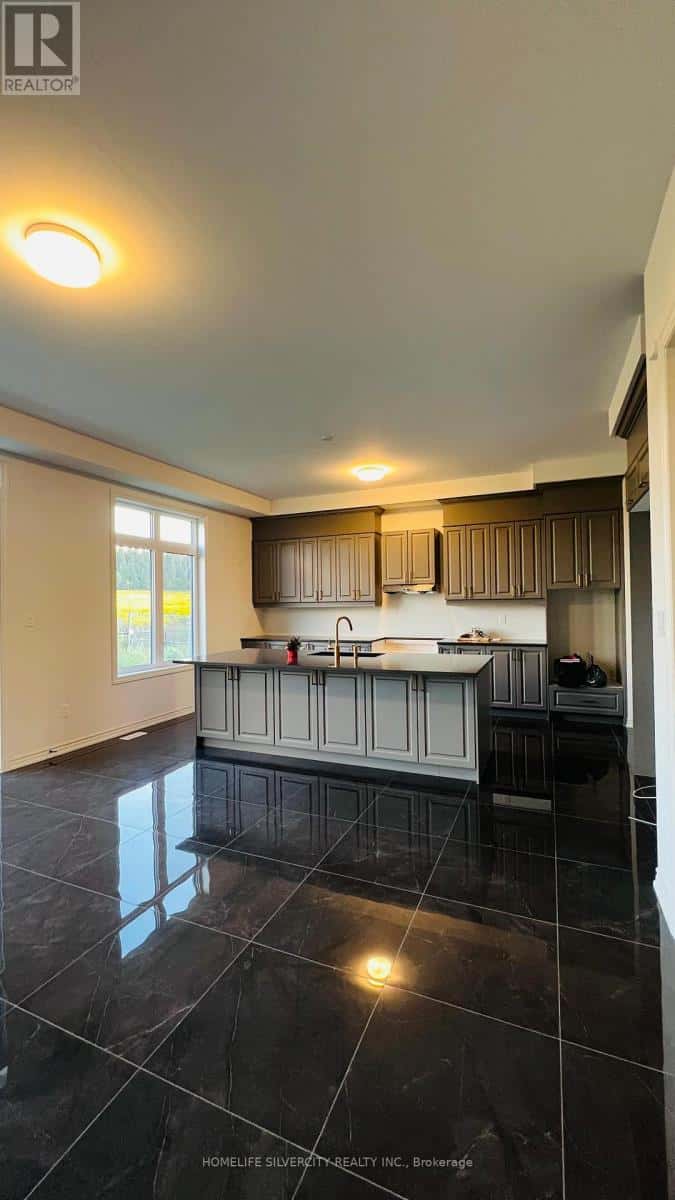 23 MARIGOLD BOULEVARD E — Adjala-Tosorontio (Colgan), Ontario - Photo 4 of 5