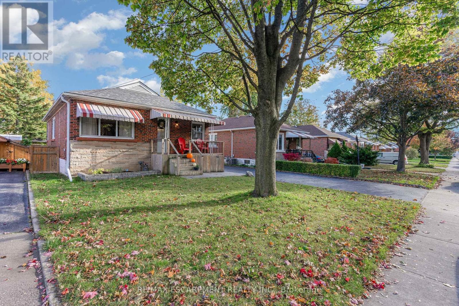 55 EAST 44TH STREET — Hamilton (Sunninghill), Ontario - Main photo