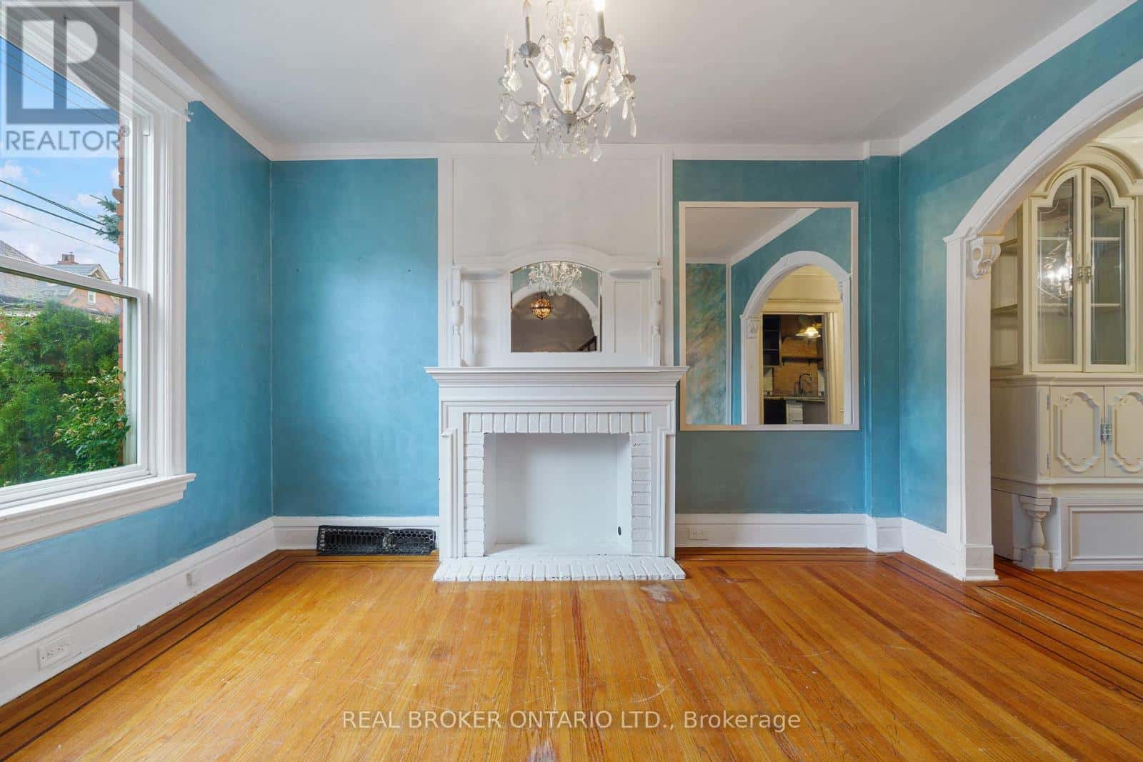 125 GRANT AVENUE — Hamilton (Stinson), Ontario - Photo 4 of 43