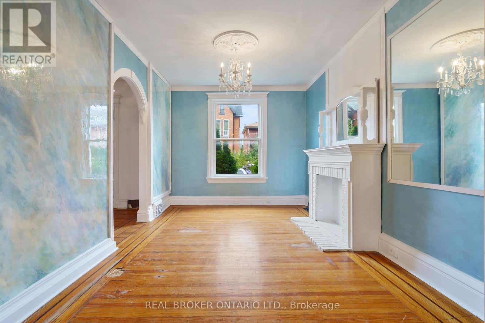 125 GRANT AVENUE — Hamilton (Stinson), Ontario - Photo 5 of 43