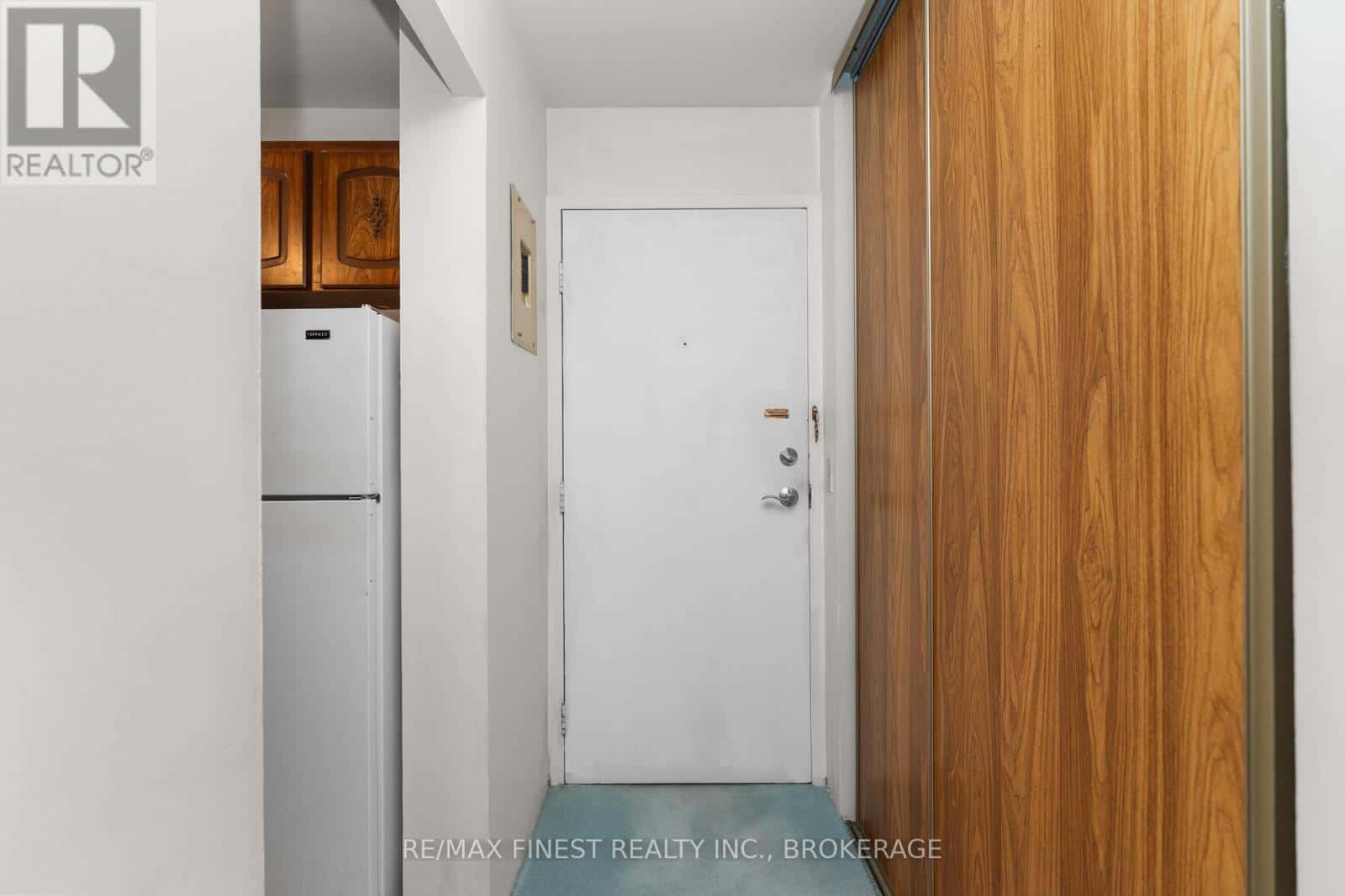 206 - 334 QUEEN MARY ROAD — Kingston (West of Sir John A. Blvd), Ontario - Photo 5 of 5