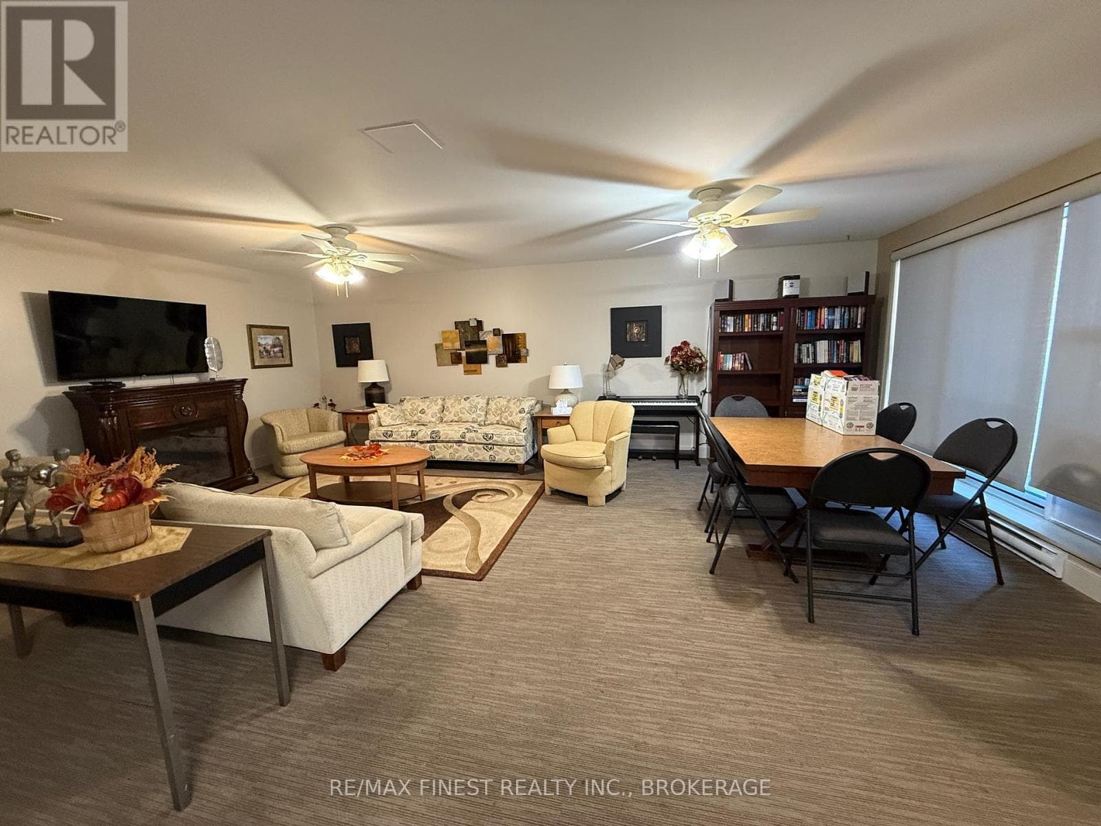 206 - 334 QUEEN MARY ROAD — Kingston (West of Sir John A. Blvd), Ontario - Main photo