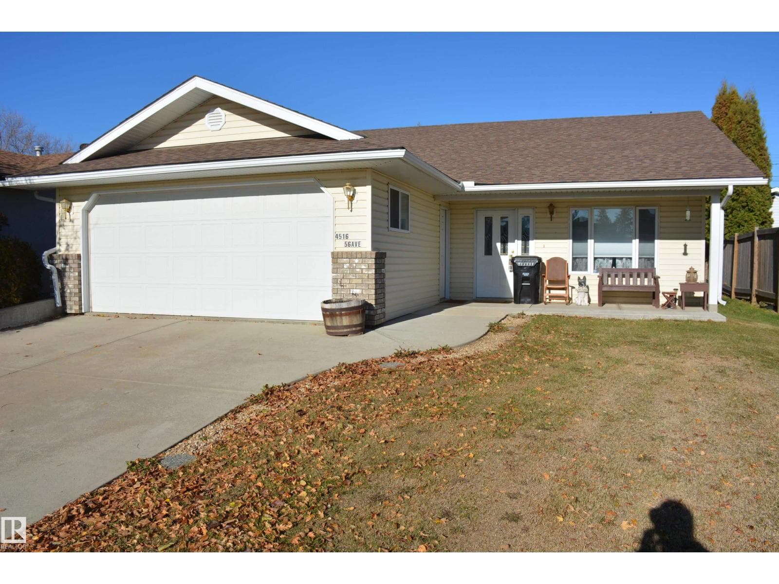 4516 56 AV — Barrhead, Alberta - Main photo