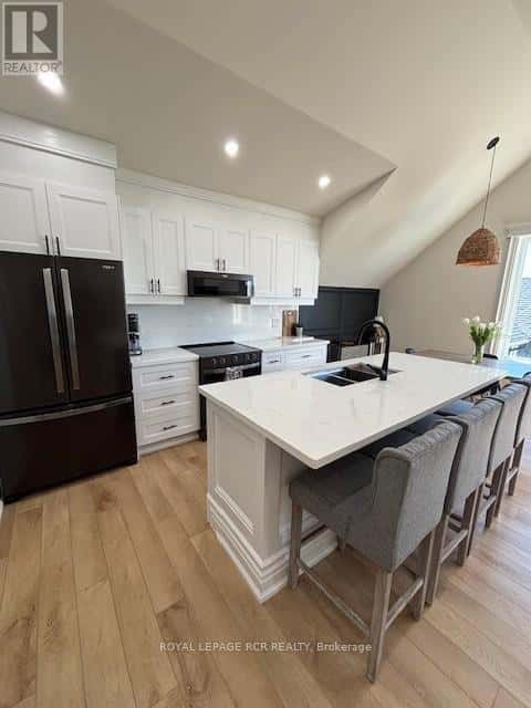 125 PARKER DRIVE — Wellington North, Ontario - Photo 3 of 11