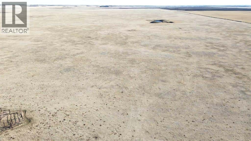 On HWY 850 — Rural Stettler No. 6, County of, Alberta - Photo 3 of 8