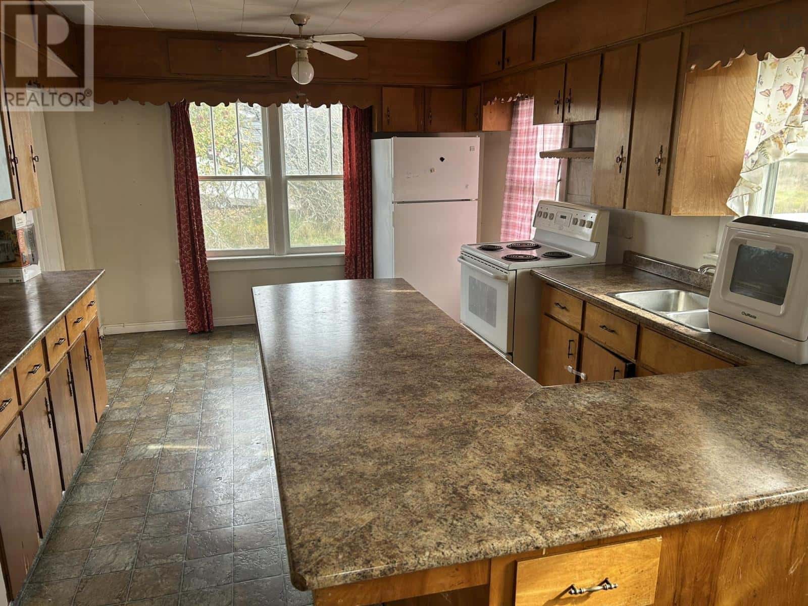 394 PICTOU Road — Bible Hill, Nova Scotia - Photo 5 of 14