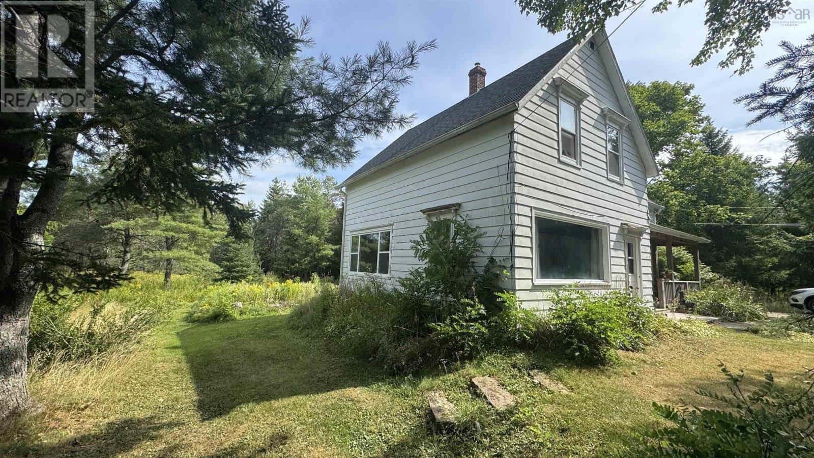 1900 Acadia Avenue — Westville, Nova Scotia - Photo 5 of 22