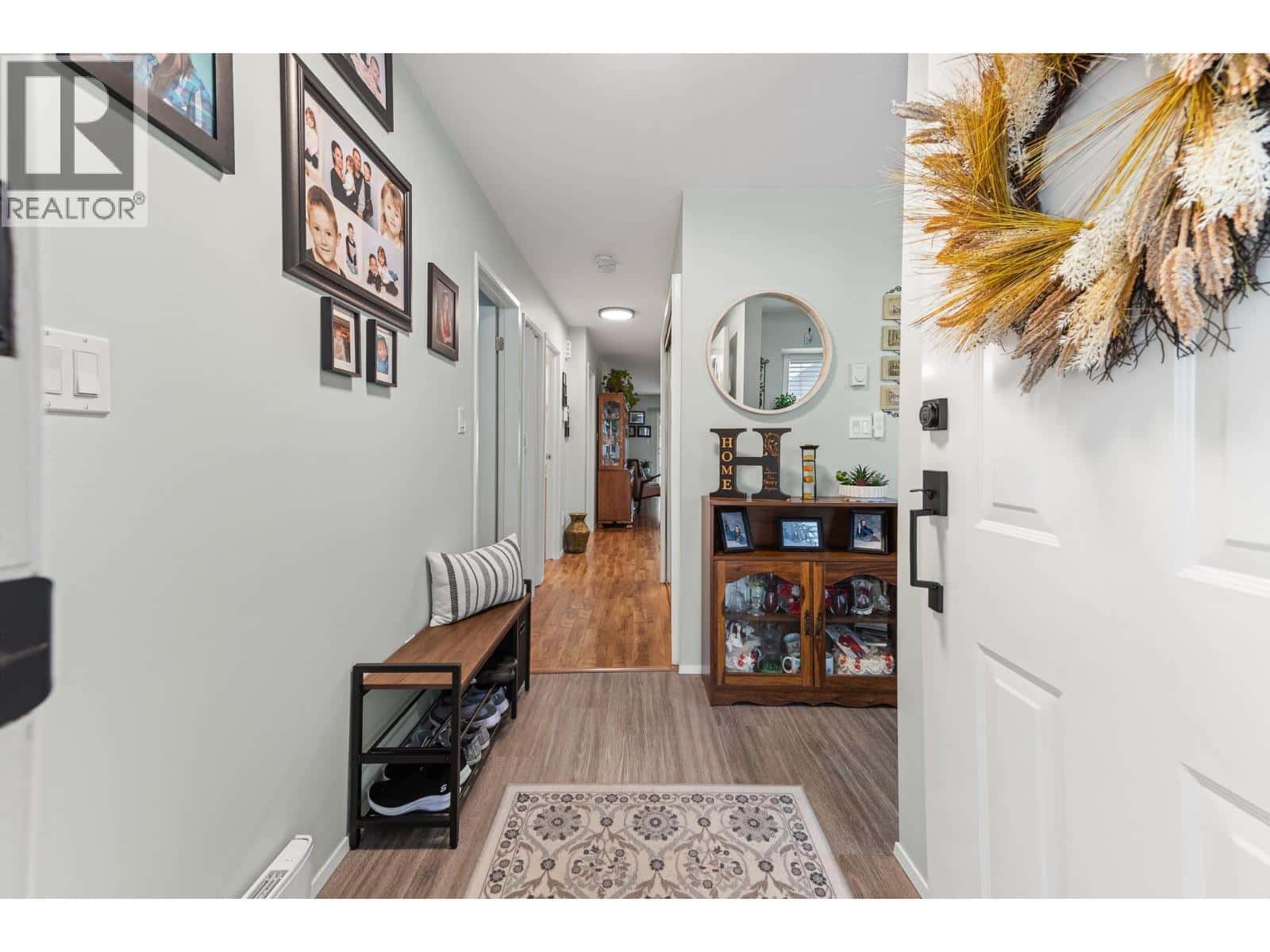 815 11TH Avenue Unit# 3 — Keremeos, British Columbia - Photo 3 of 28