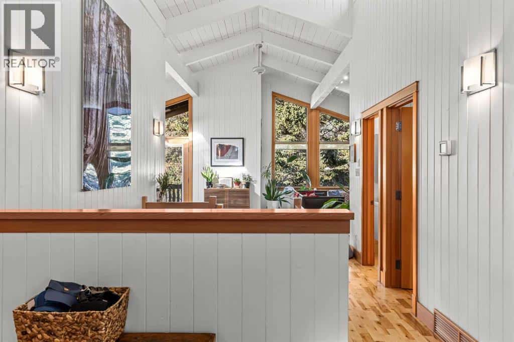 347 Muskrat Street — Banff, Alberta - Photo 3 of 50