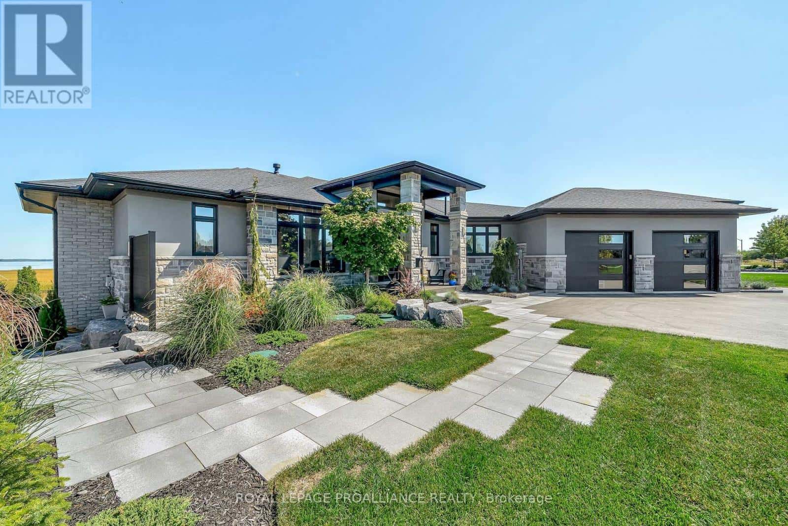 77 NAVIGATION DRIVE — Prince Edward County (Ameliasburg Ward), Ontario - Photo 3 of 43