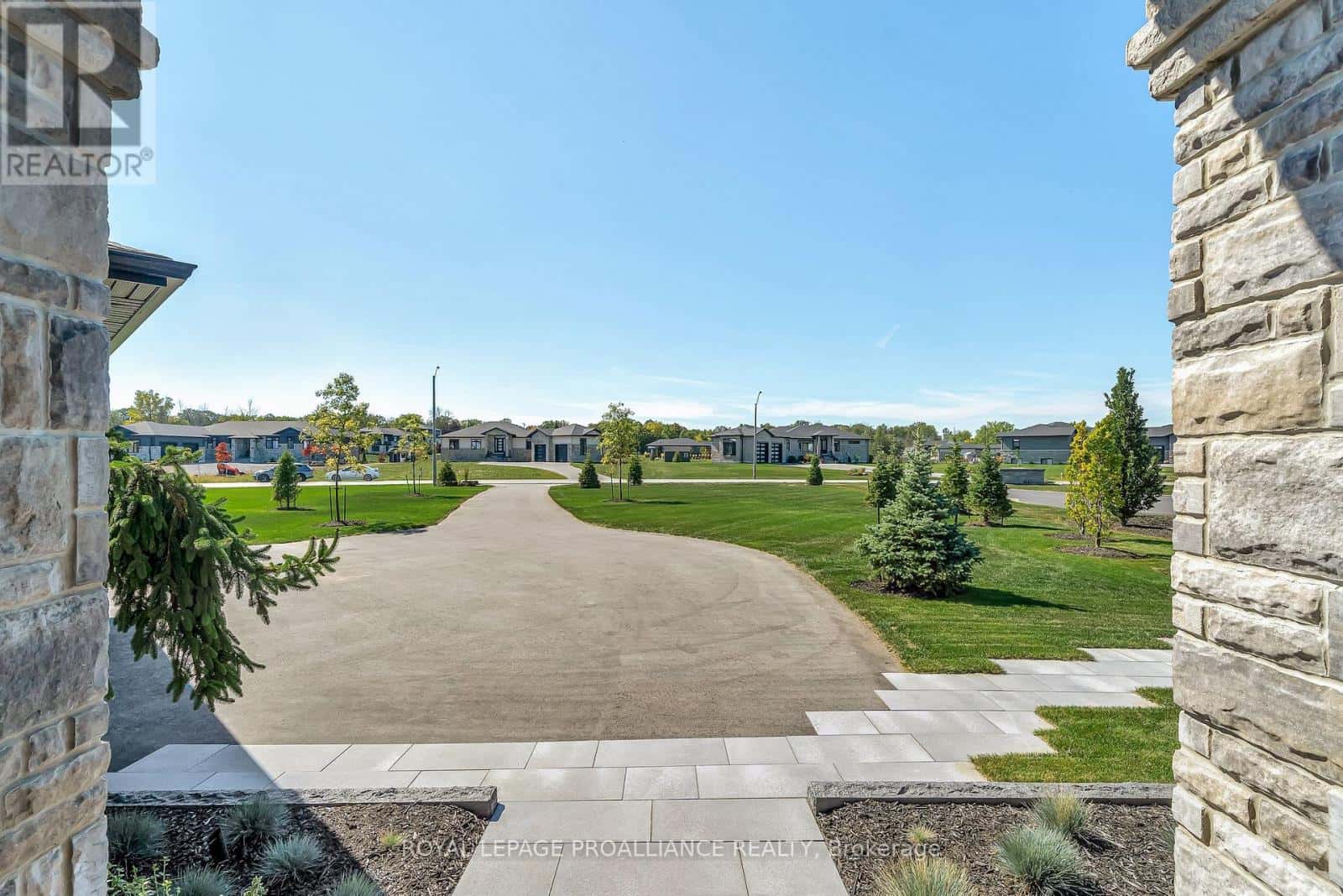 77 NAVIGATION DRIVE — Prince Edward County (Ameliasburg Ward), Ontario - Photo 4 of 43