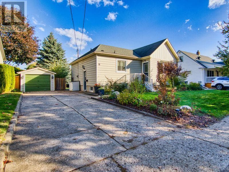 5 HEWKO STREET — St. Catharines (Fairview), Ontario - Main photo