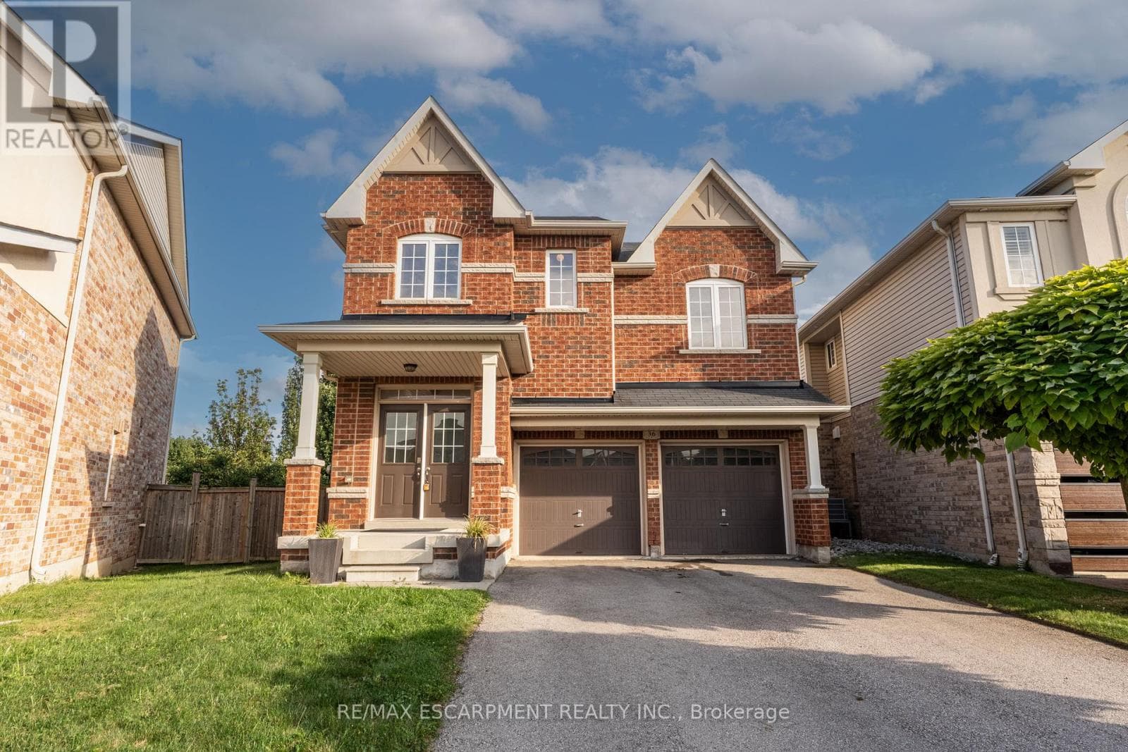 36 CONNELL CRESCENT — Hamilton (Gourley), Ontario - Main photo