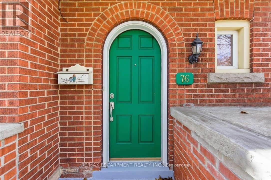 76 EAST 15TH STREET — Hamilton (Inch Park), Ontario - Photo 5 of 40
