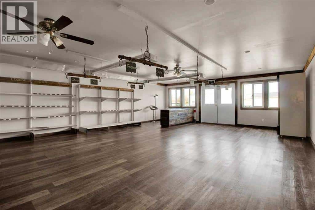 101 Main Street — Delia, Alberta - Photo 3 of 30