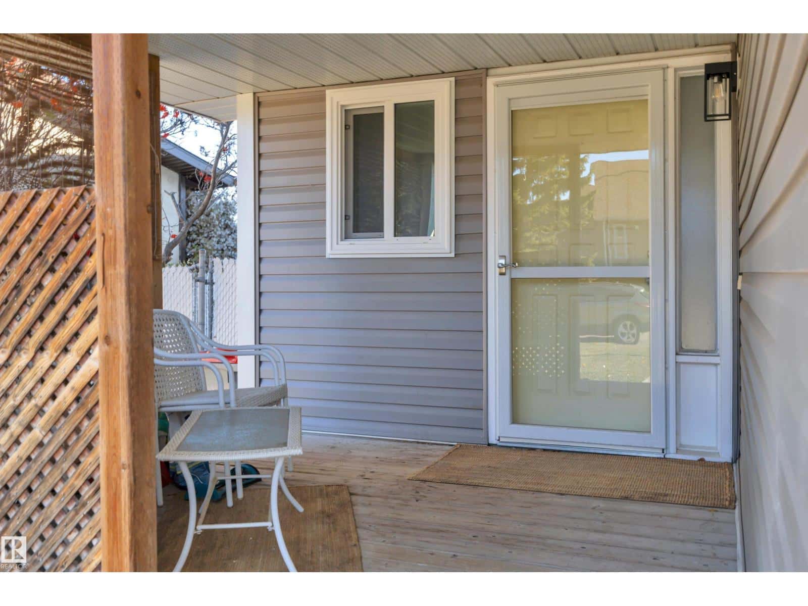 207 WEST LIBERTY DR — Millet, Alberta - Photo 5 of 52