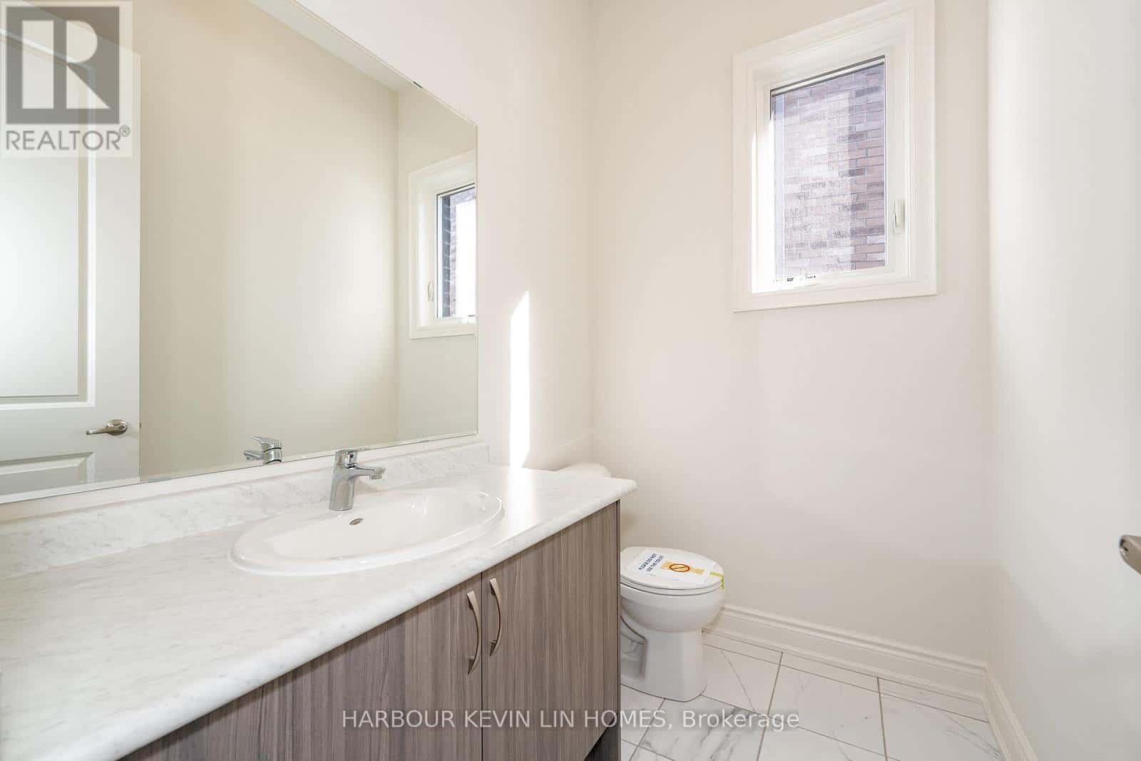 15 MONTICOLA AVENUE — Richmond Hill (Headford Business Park), Ontario - Photo 5 of 30