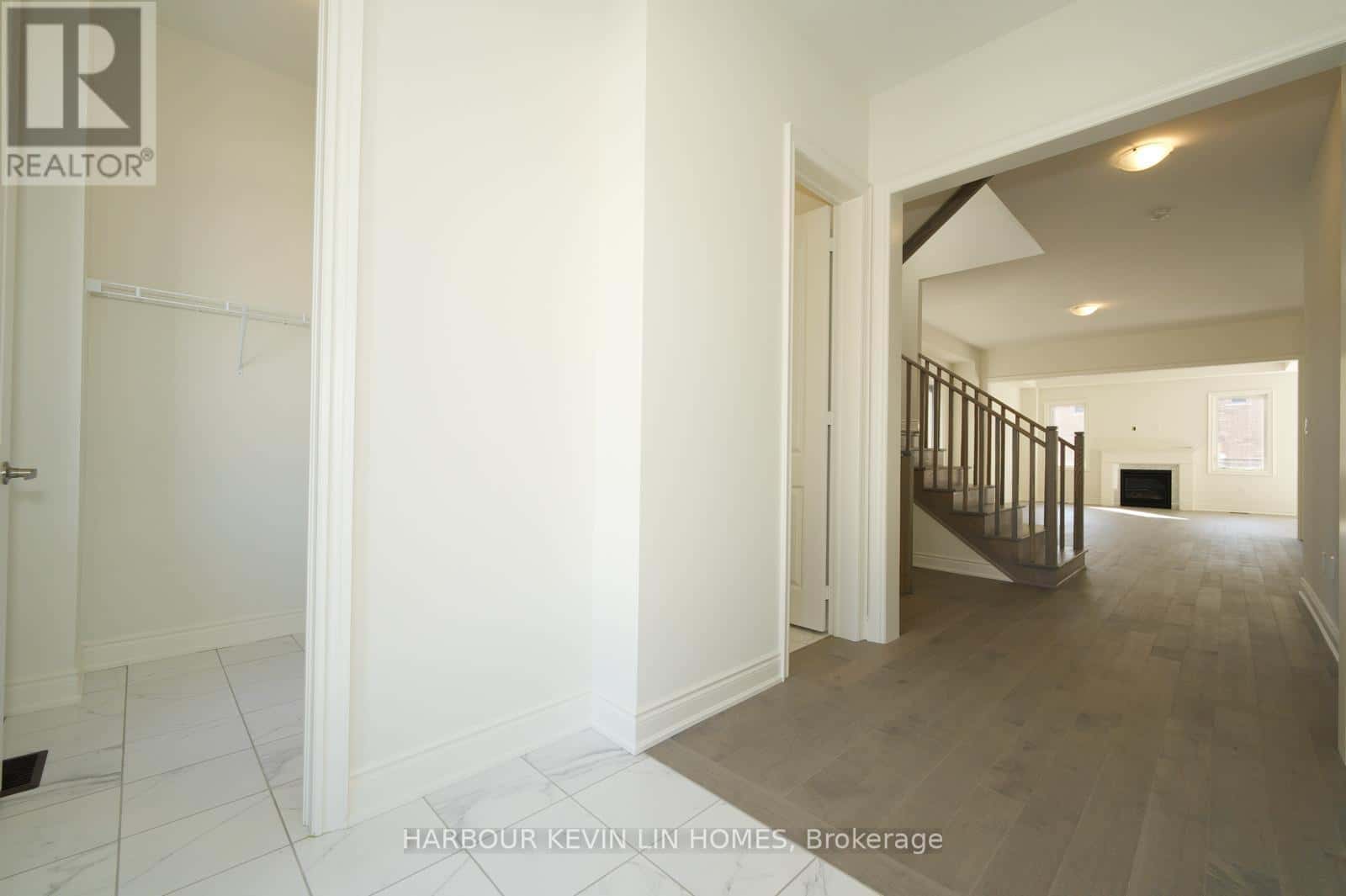 15 MONTICOLA AVENUE — Richmond Hill (Headford Business Park), Ontario - Photo 3 of 30