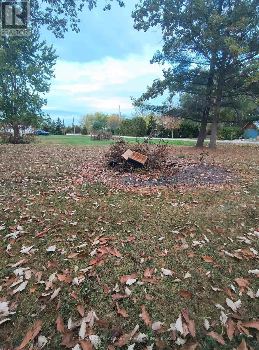 3215 MILL STREET — St. Clair, Ontario - Photo 2 of 7