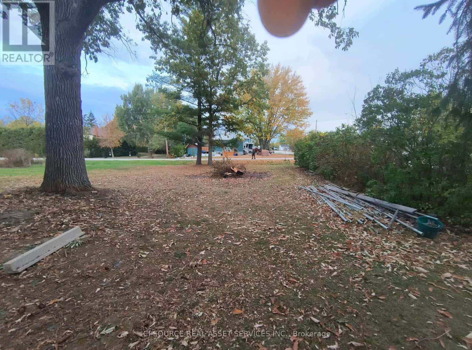 3215 MILL STREET — St. Clair, Ontario - Photo 4 of 7