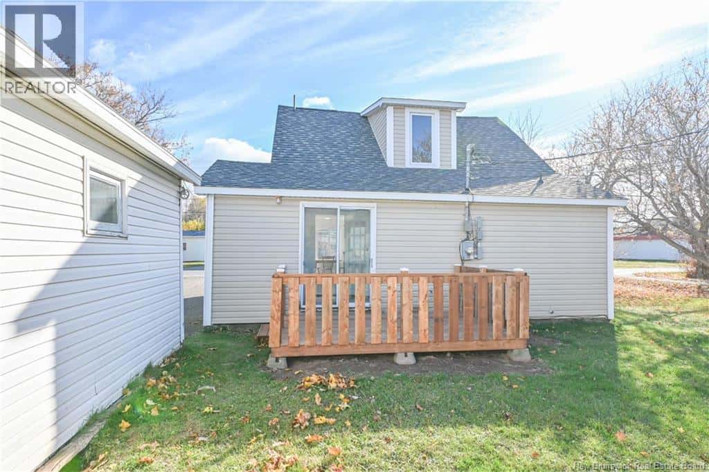 135 Degrâce — Shippagan, New Brunswick - Photo 3 of 6